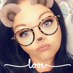 Meet your Posher, Crystal